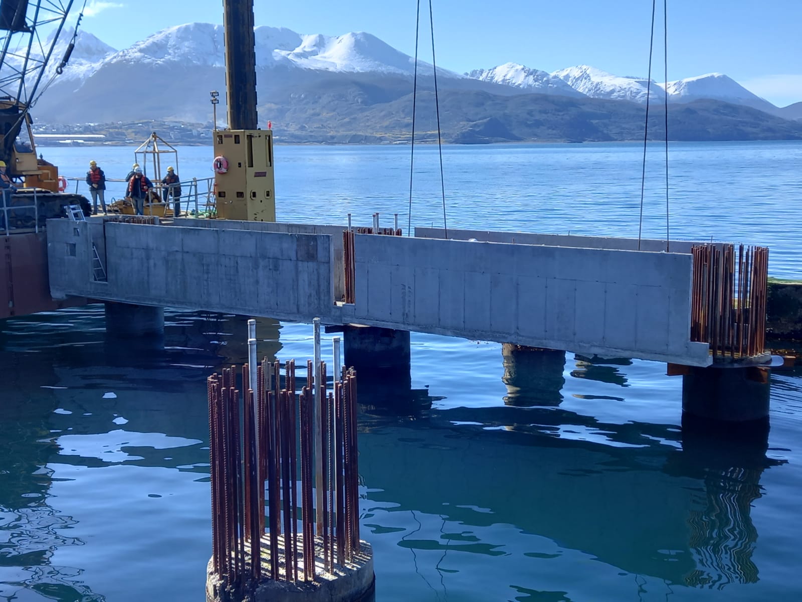 AVANZAN LOS TRABAJOS EN LA OBRA DE AMPLIACIÓN DEL MUELLE PUERTO USHUAIA